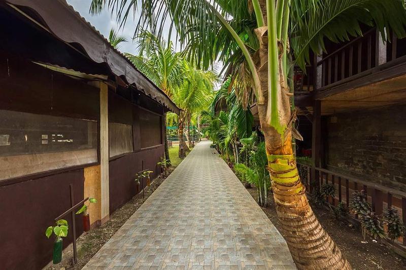 Symphony Palms Beach Resort And Spa Govind Nagar Esterno foto