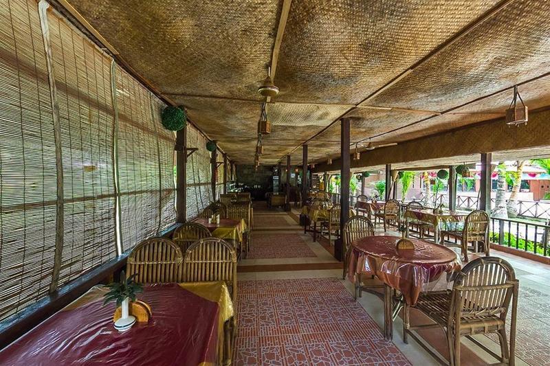 Symphony Palms Beach Resort And Spa Govind Nagar Esterno foto